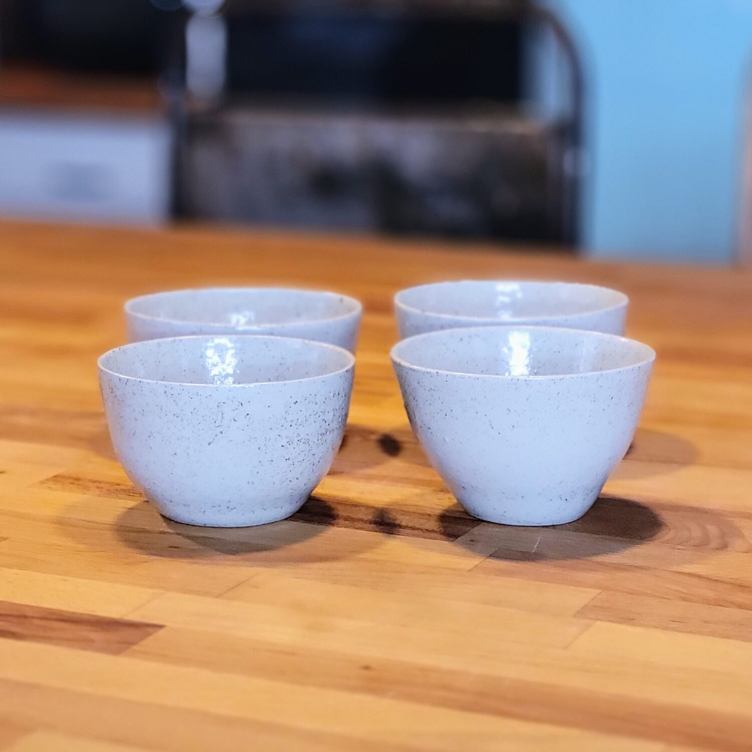 Ensemble de 4 bols “BETA” en grès empilables – Parfaits pour desserts et soupes