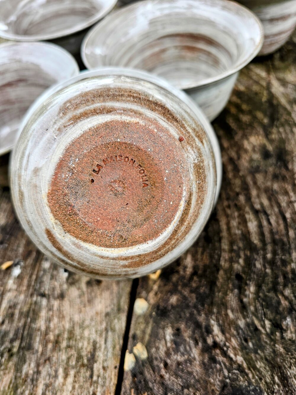 BRUME – Bol artisanal en grès rouge engobé blanc, fait main – Image 7