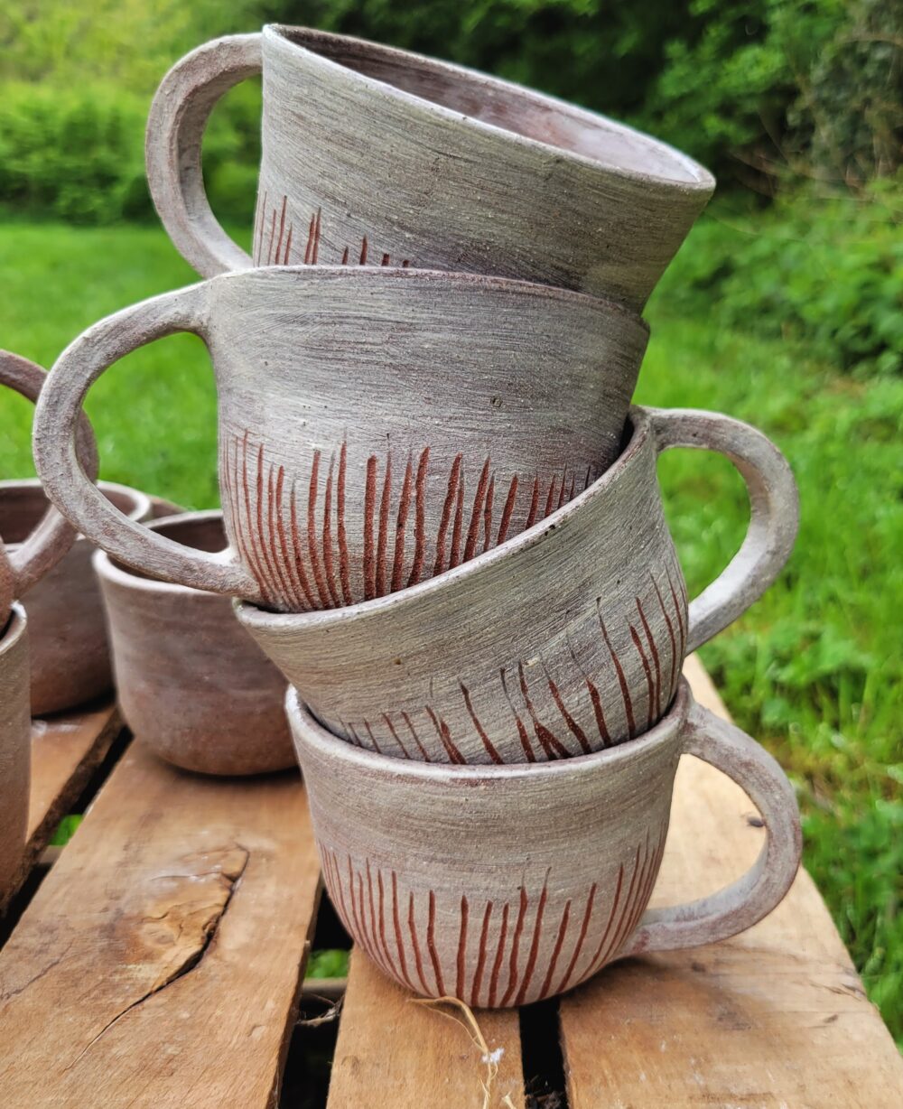 Mug artisanal TANIN – Grès rouge chamotté – intérieur émaillé, extérieur brut | La Maison Folia – Image 5