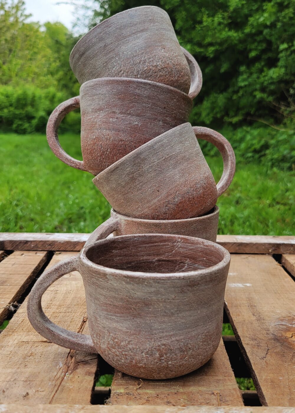 Mug artisanal TANIN – Grès rouge chamotté – intérieur émaillé, extérieur brut | La Maison Folia – Image 6