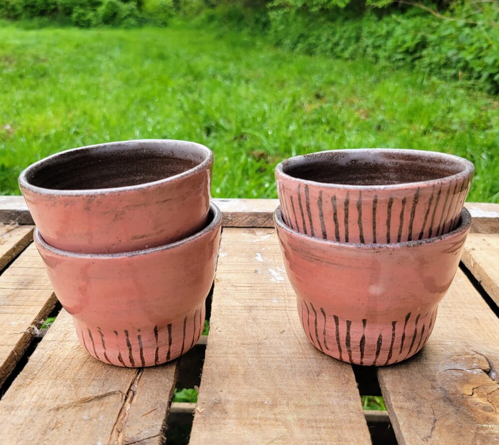 Tasse en grès rose – série LICHEN – Image 2