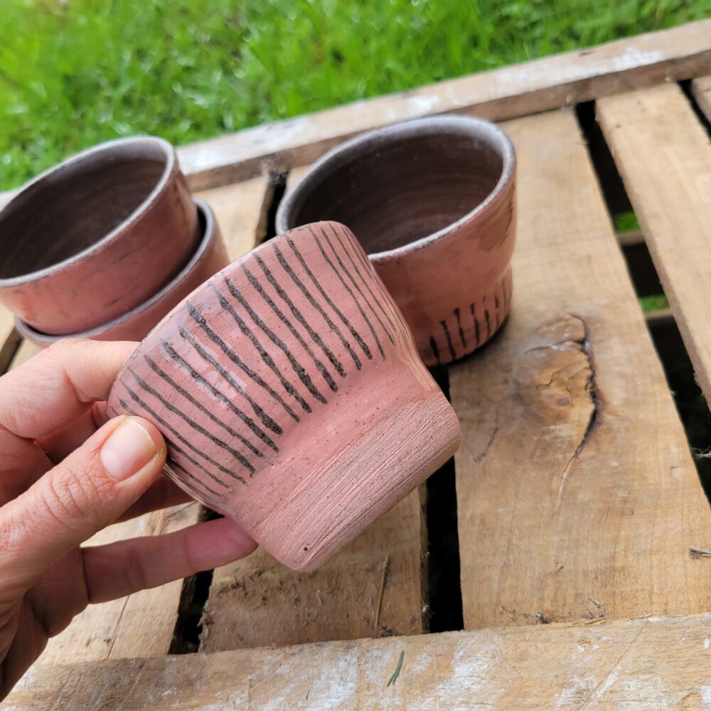 Tasse en grès rose – série LICHEN – Image 11