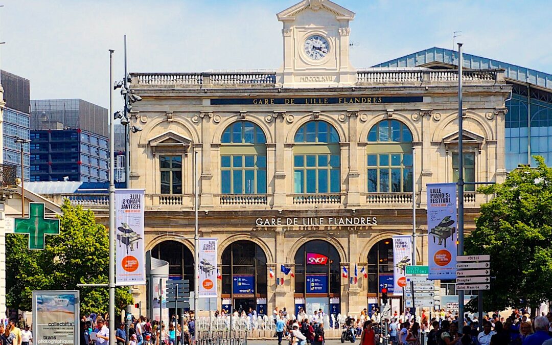 Een uitstekend vijfkamerhotel met designstijl op 10 minuten van de stations Lille-Flandres en Lille-Europe: Verblijf bij La Maison Fives