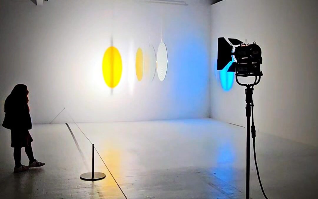 Plongée Lumineuse dans l’Art Moderne au Tripostal de Lille