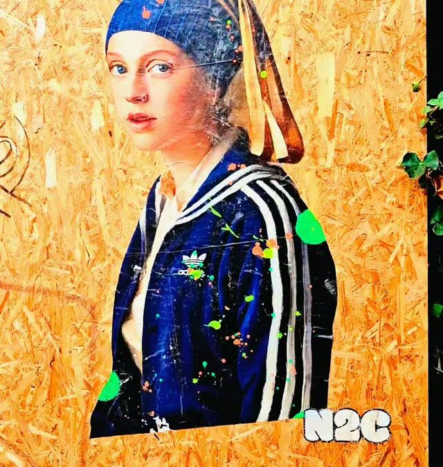 STREET ART — La Jeune fille au survêt bleu, Lille-Fives-Cail