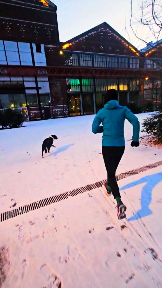run-lille-fives-cail-sous-la-neige-un-manteau-fin-juste-ce-quil-faut-pour-changer-lambiance