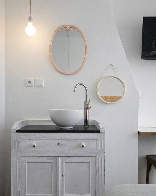 VISITE DE LA CHAMBRE 6 – Cocooning sur les toits de Fives Cail