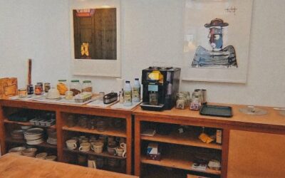 DES COULISSES… AU SALON. La Maison Fives s’installe, l’histoire commence