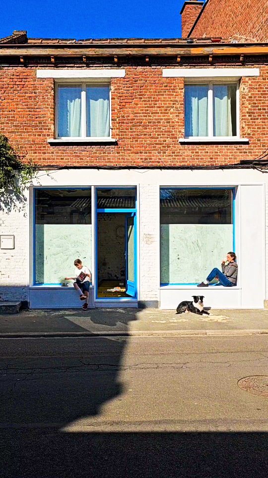 vitrines-finies-mais-pas-encore-peintes