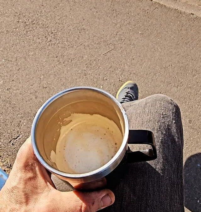 CAFÉ DU MATIN EN TERRASSE de l’atelier de la Maison Fives